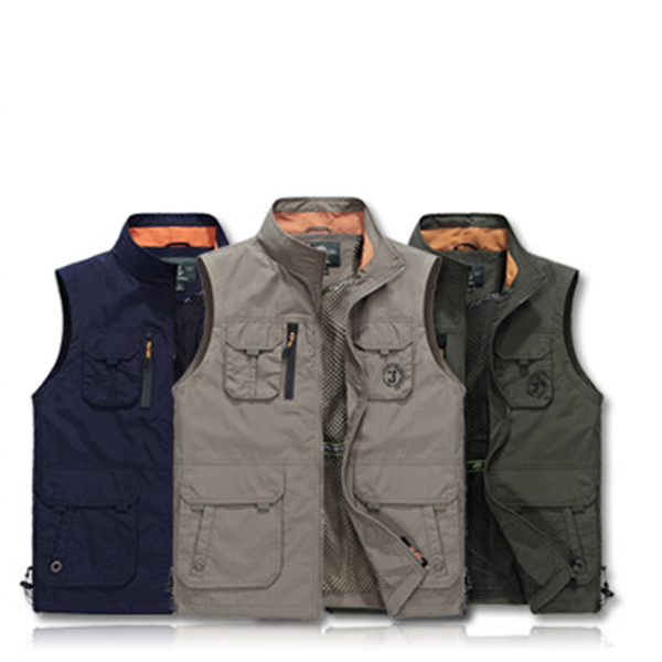 Casual waterproof vest for men and women. Lightweight, breathable, and perfect for outdoor activities. Ideal for variabl — photo 6