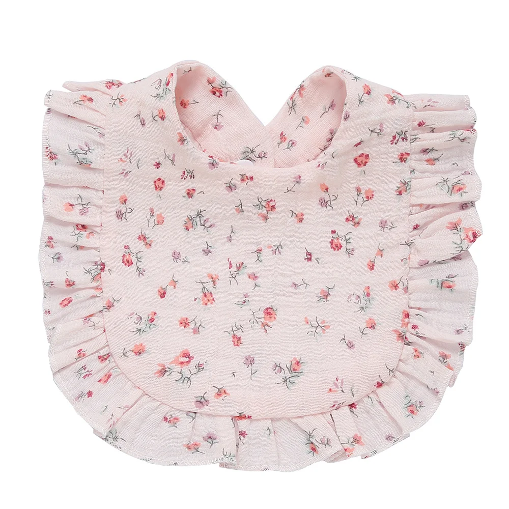 Babador infantil de algodão puro estampado com renda Ideal para proteger a roupa do bebê com elegância e conforto durante as refeições ou brincadeiras — foto 17