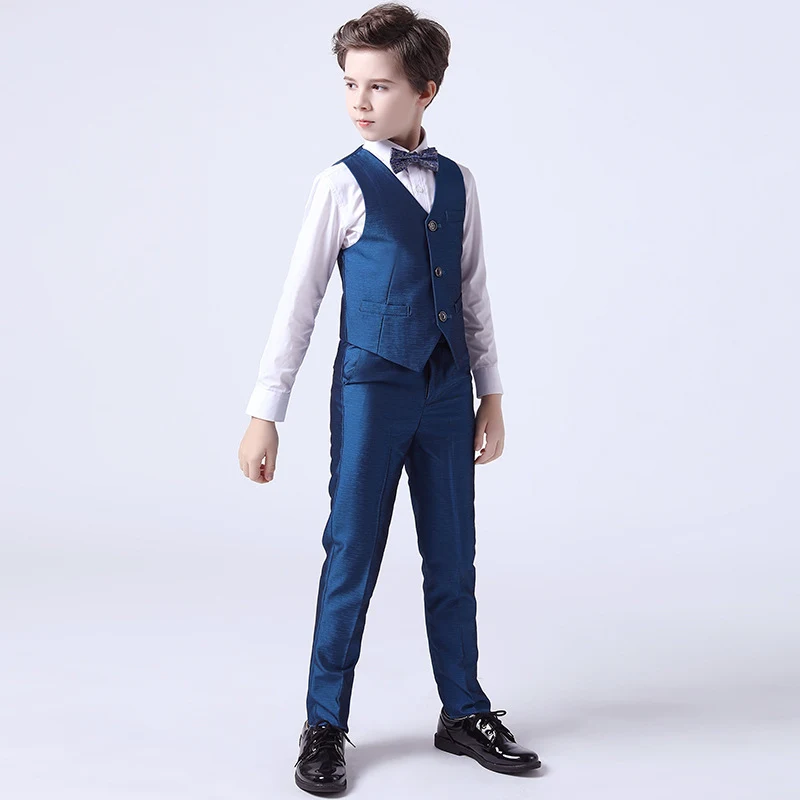 Terno infantil de duas peças para performance. Conforto e elegância para apresentações, festas e eventos especiais. Design sofisticado e moderno. — foto 5