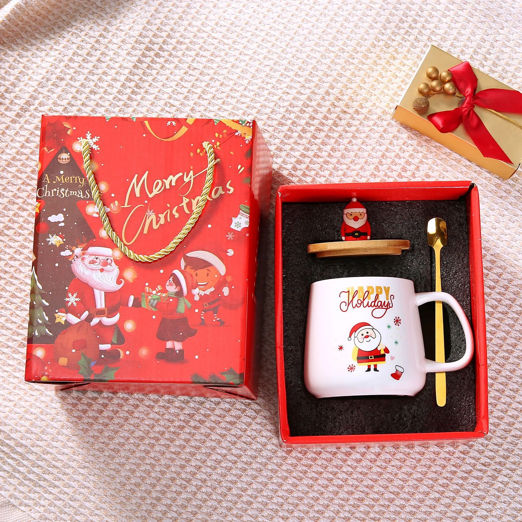 Title 6, Christmas Ceramic Cup Set with Cover Spoon Sant...