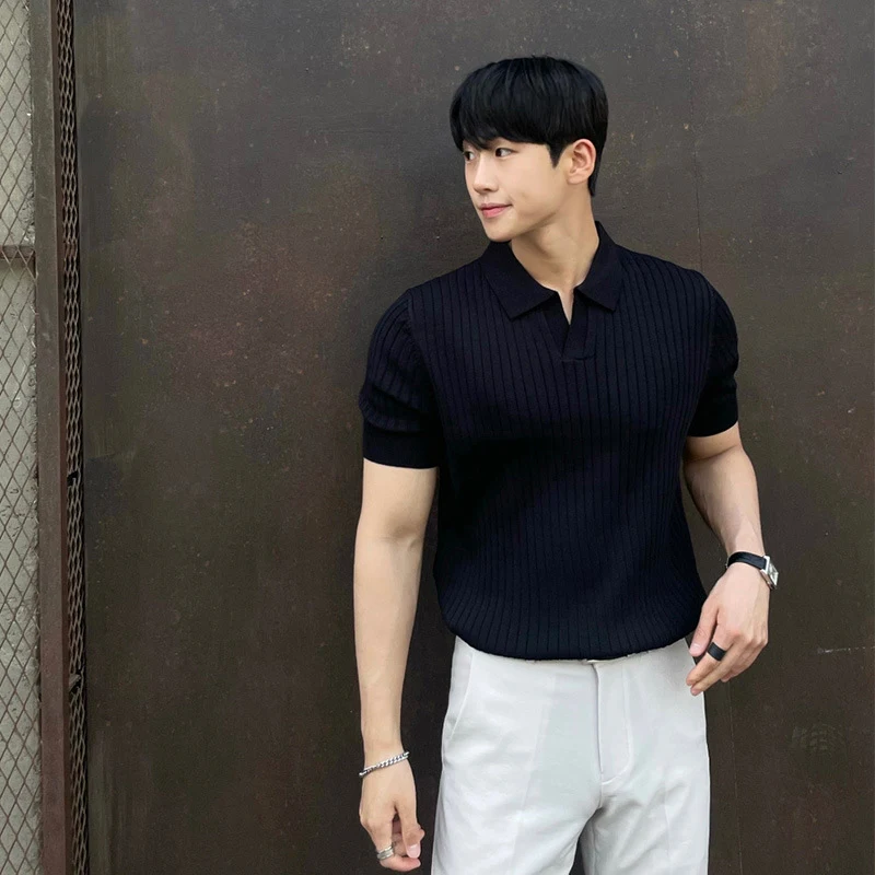 Title 4, Mens Lead T-shirt Knitted, a trendy fashion ch...