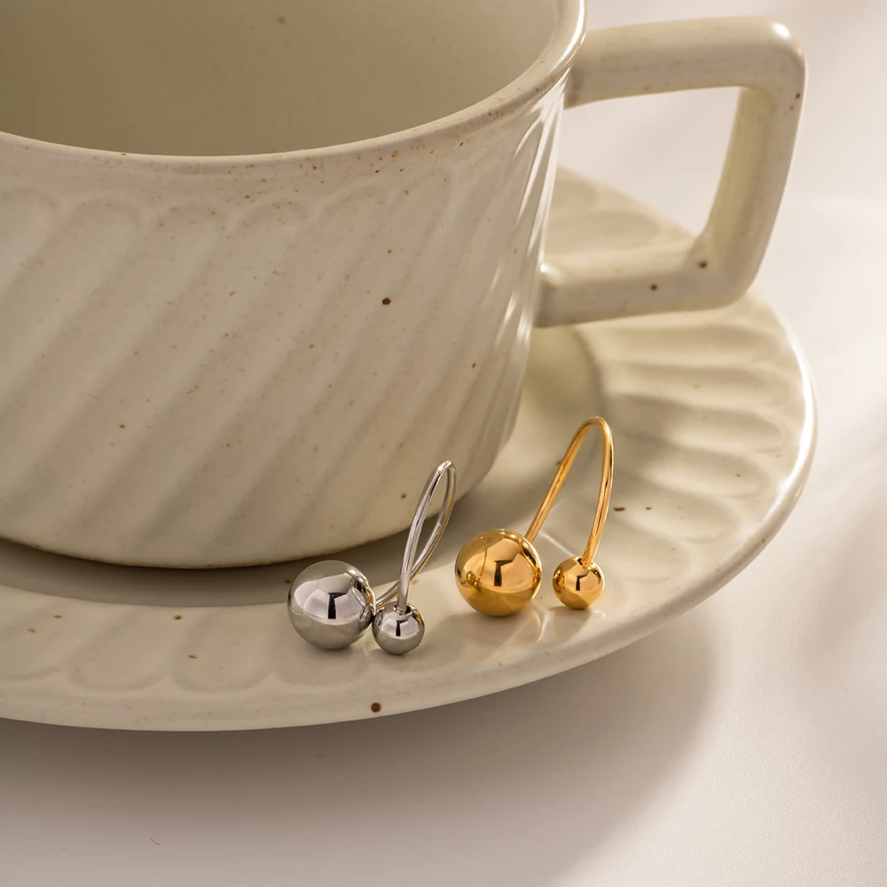 Anel de aço titânio resistente à cor dourado, acessórios, perfeito para uso diário, hipoalergênico, durável e elegante. — foto 12