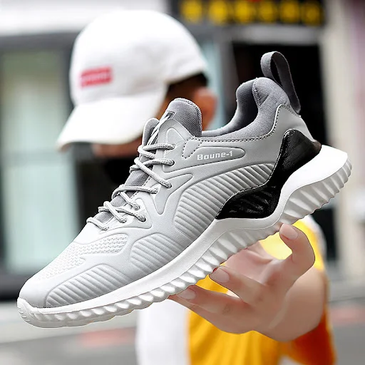 Title 2, Lightweight Korean-style leather sneakers, tren...