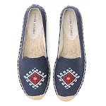 Navy blue cubes