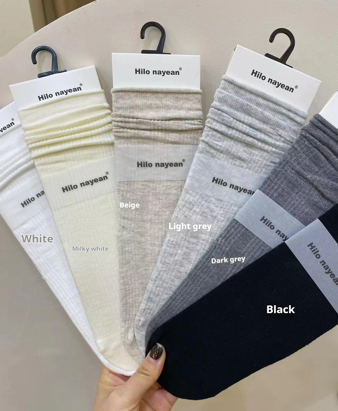 Boneless Hollow Mesh Cotton Female Middle Tube Socks — photo 1