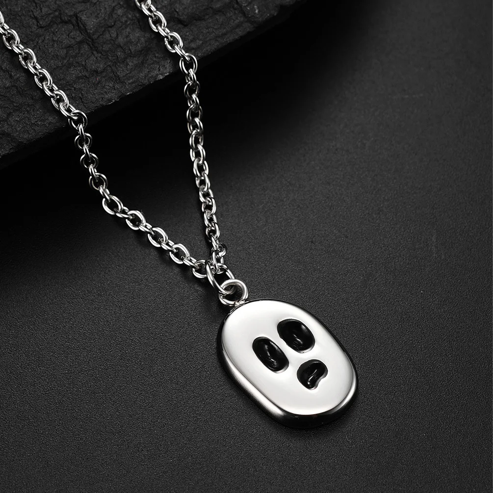 Gepersonaliseerde hanger ketting van titanium staal om te dragen. Een uniek cadeau voor haar of hem, stijlvol en duurzaam. — foto 2