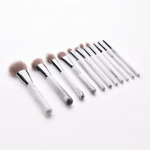 Title 1, 11-piece makeup brush sets for professional app...