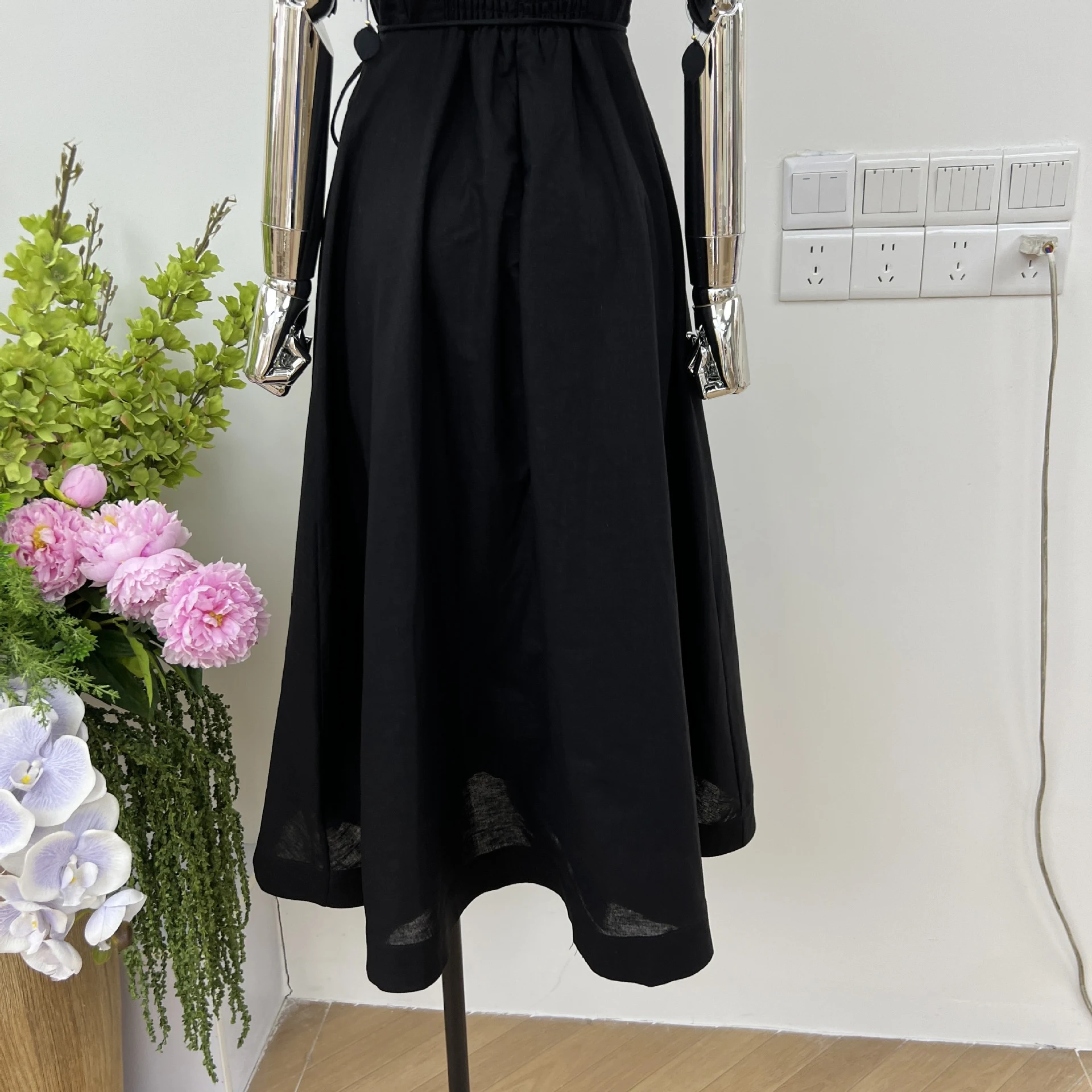 Title 18, Flower Lace-up Shoulder Strap Chest Pad Vacatio...