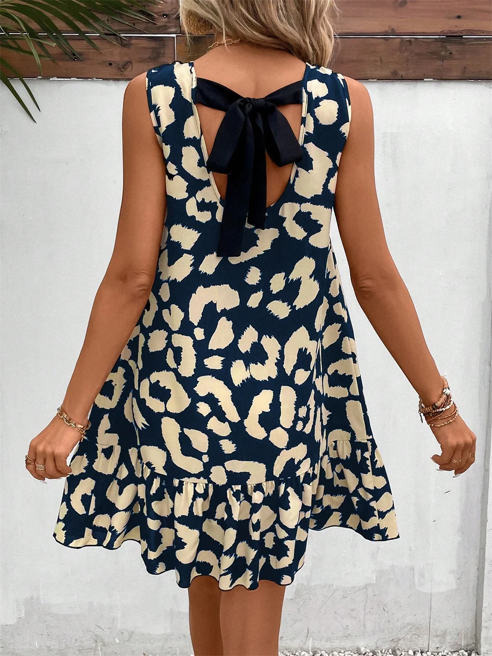 Ruffled Sleeveless Dress European and American Lace Up Skirt High Waist. A flattering and stylish dress for any occasion — photo 6