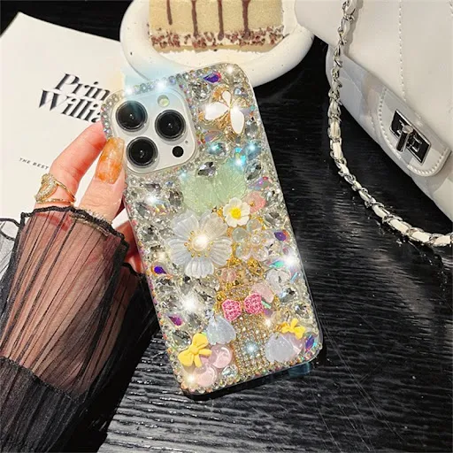 Title 2, Capa para celular com laço floral, strass e des...