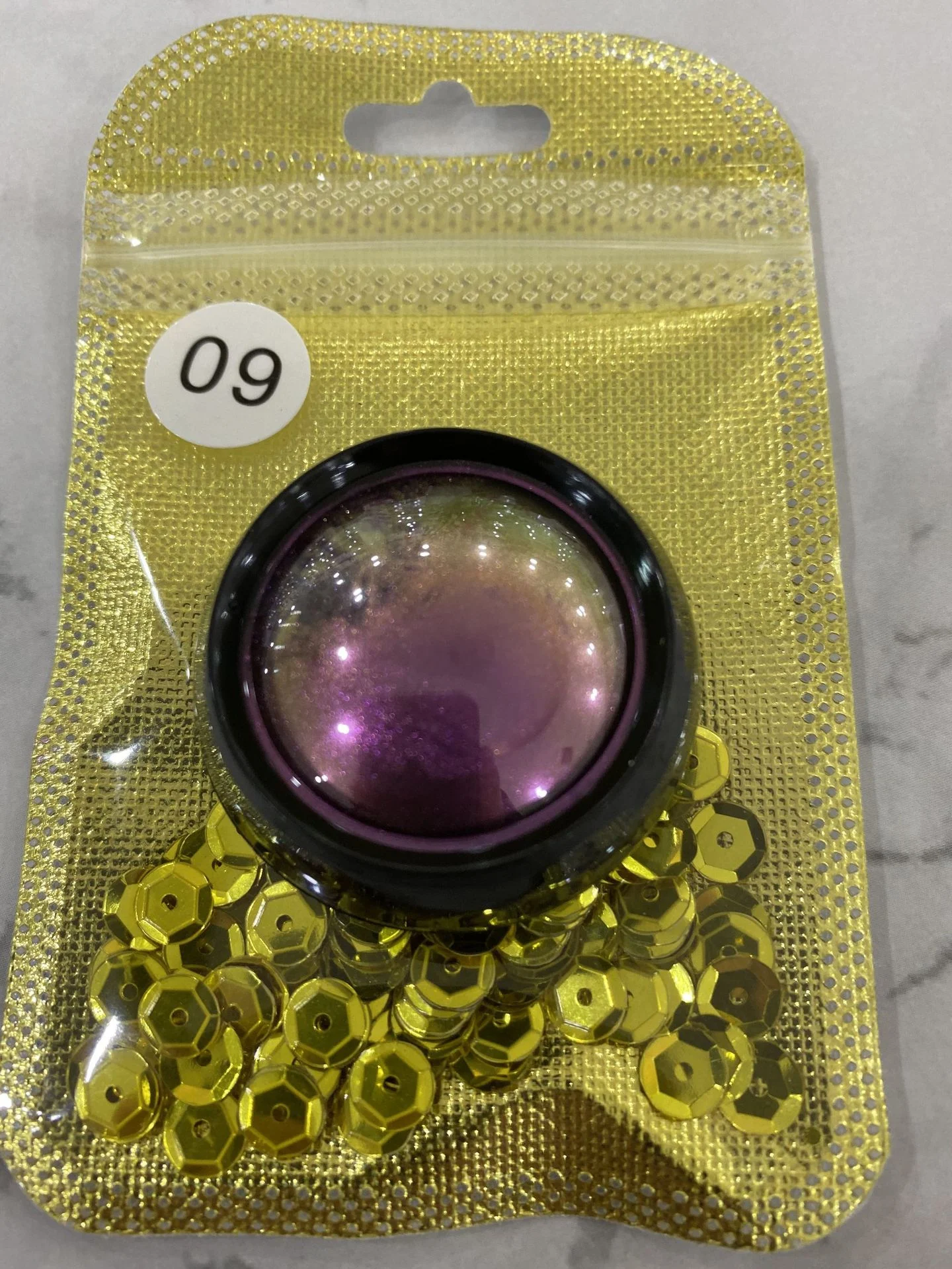 Optical Chameleon Light Change Eyeshadow Diamond Shine. Experience stunning optical color change and diamond sparkle to — photo 7