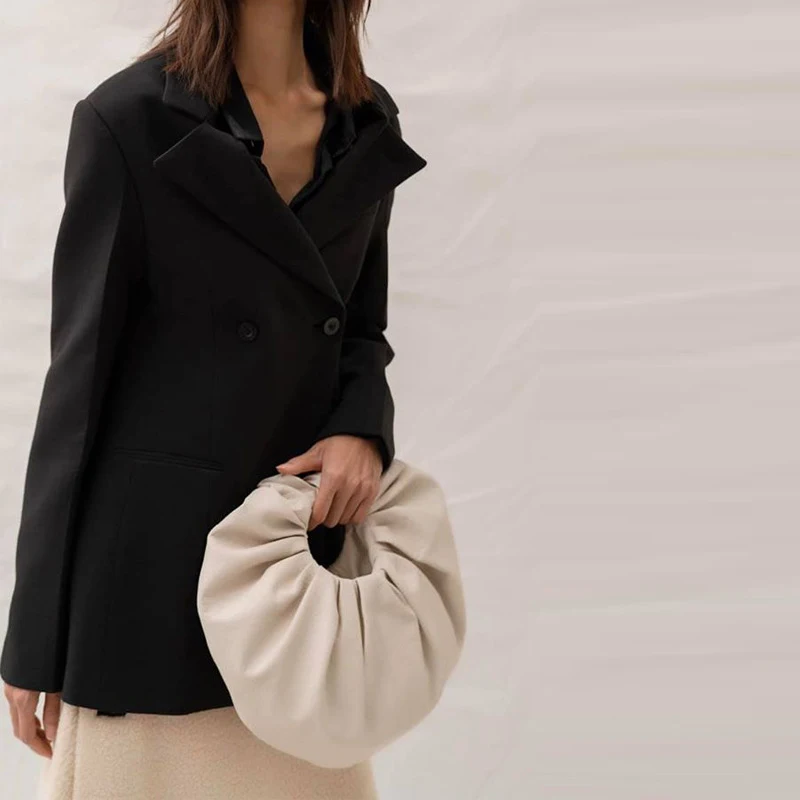 Title 2, The Blogger Recommends The Ring To Hold The Clo...