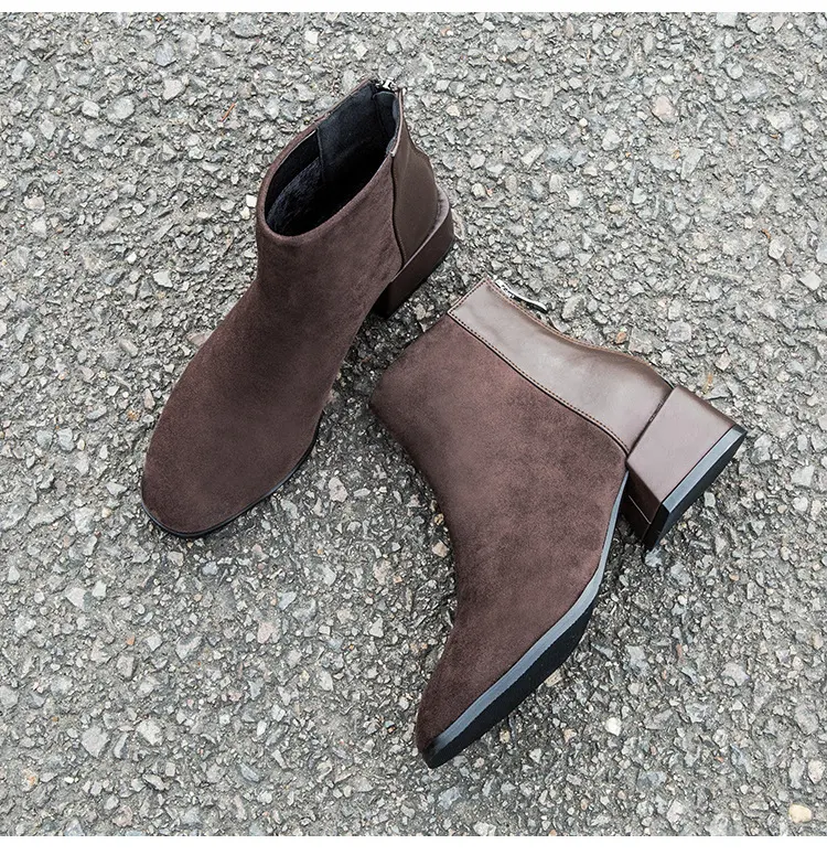 Botas curtas casuais com salto grosso e confortáveis, combinam com tudo. Desfrute de estilo e conforto para uso diário. — foto 3