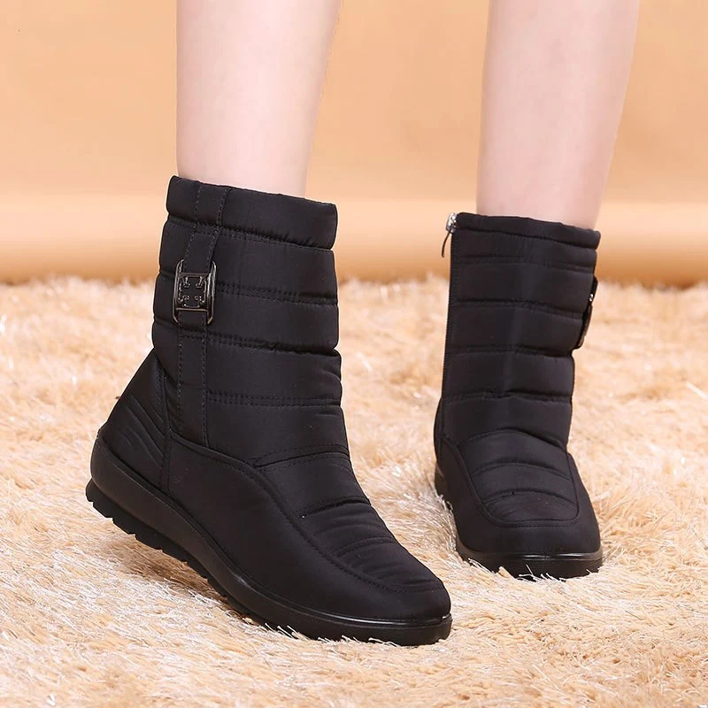 Botas de neve femininas plus size com sola reta e quentes, ideais para o inverno. Conforto e aquecimento para seus pés. — foto 6