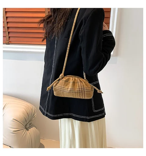 Title 11, Bolsa Cloud Shell Estilo Coreano, Leve e Elegan...