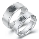 Anéis de casal Her King His Queen em aço titânio inoxidável. Amor eterno, durabilidade e estilo. Presente ideal para casais. — foto 7