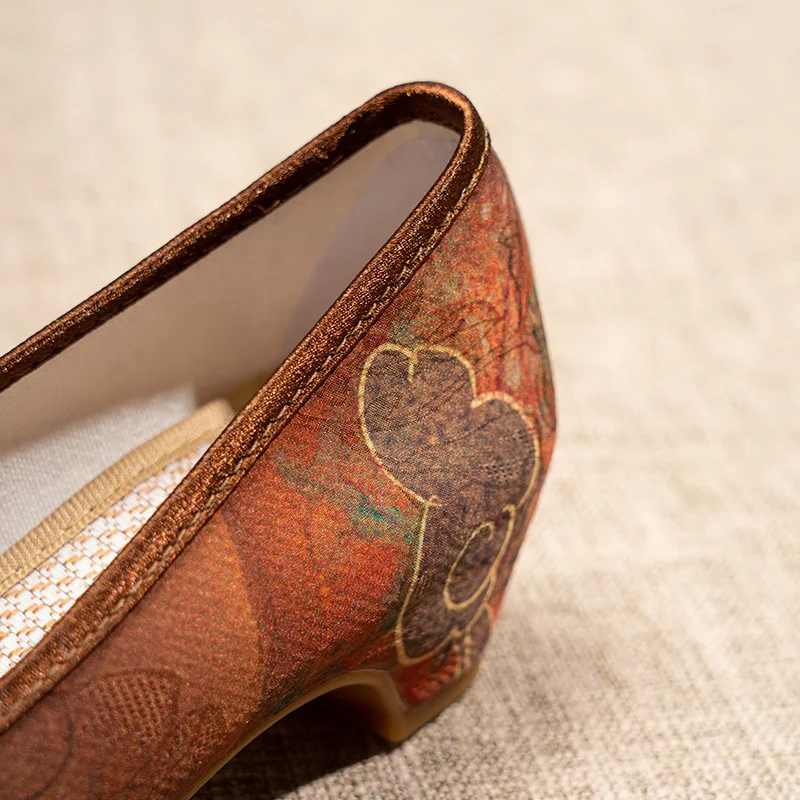 Title 7, Womens Ethnic Style Embroidered Shoes