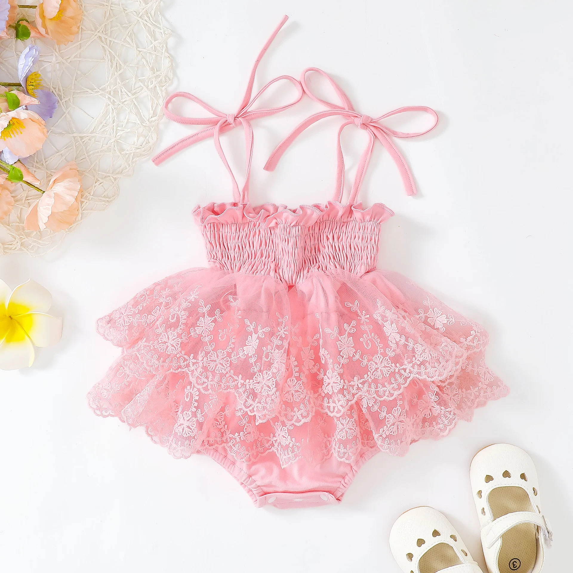 Vestido Infantil Princesa com Renda e Costura – Ideal para Festas, Macio e Confortável, Design Elegante e Encantador para as Pequenas. — foto 4