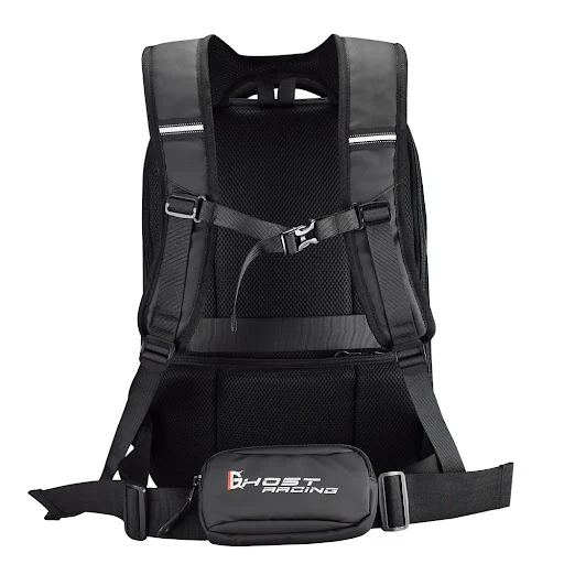 Title 8, Mochila rígida para motociclista con protección...