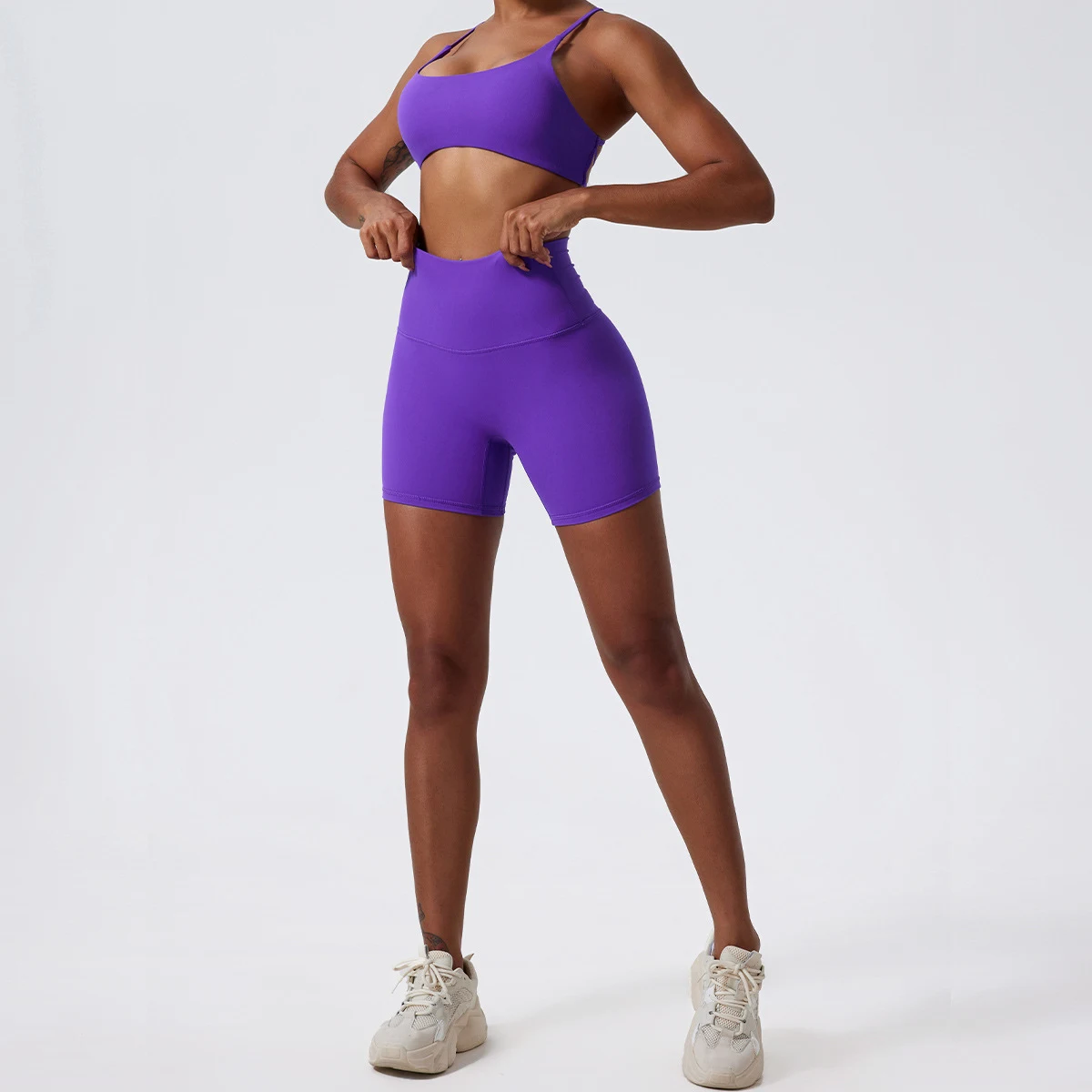 High Waist Hip Lift Tight Sport Shorts für Yoga, Laufen und Fitness. Nude Feel für ein tolles Gefühl. Die perfekten Shorts. — foto 34