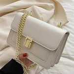 Nuova borsa a tracolla estiva con catena, perfetta per ogni occasione. Design versatile e alla moda, ideale per completare ogni outfit con stile e praticità. — foto 10