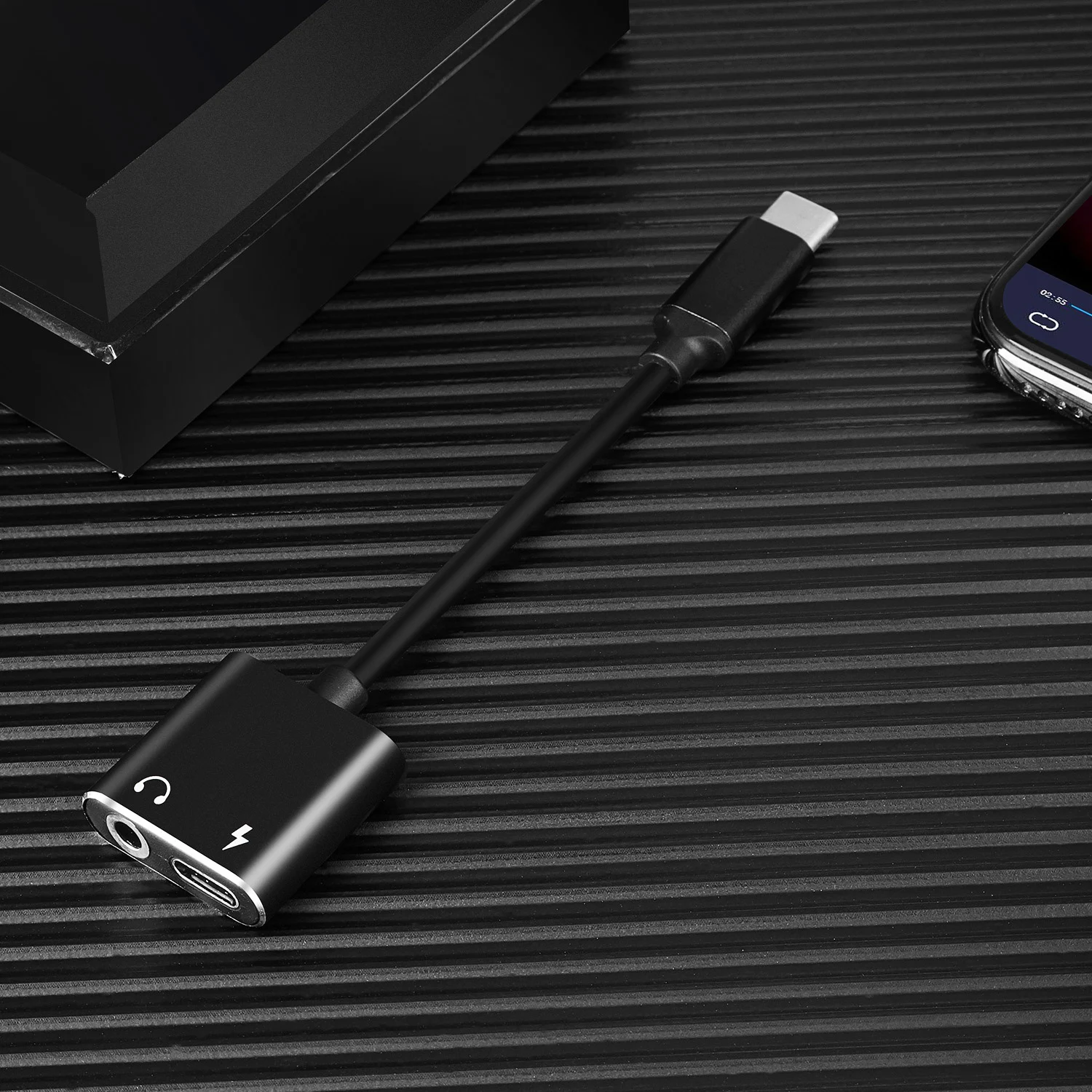 Title 2, Adaptador para celular 2 em 1 Ouça músicas e ca...