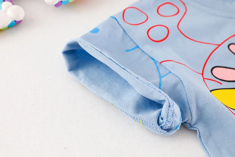 Camiseta Casual Fofa com Estampa de Cervo Sika, Gola Redonda, Confortável e Estilosa para Uso Diário, Perfeita para um Visual Encantador e Descontraído. — foto 7