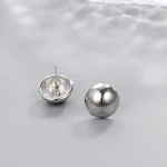 Brincos de pressão de gota d'água, simples, elegantes e em liga de alta qualidade. Design minimalista e leve para uso diário. — foto 12