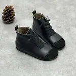 Botas Martin de couro macio em estilo vintage com sola macia e forro de pelúcia, para aquecer e confortar seus pés em grande estilo. — foto 3