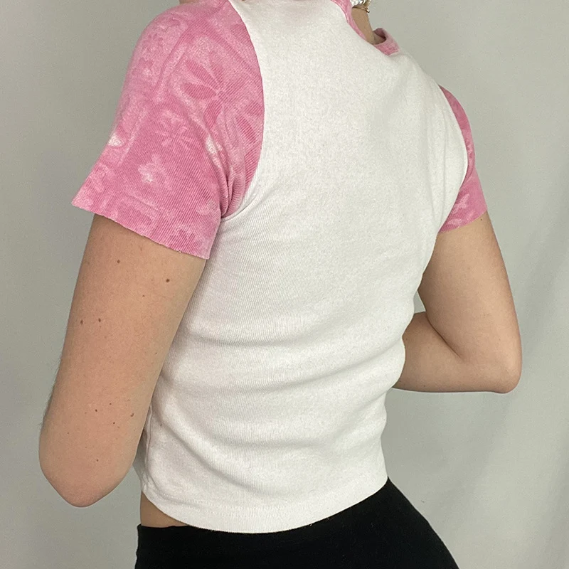 Title 3, Camiseta feminina de manga curta com estampa de...
