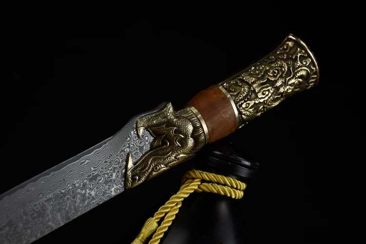Title 4, Household Simple Damascus Chiron Bone Knife