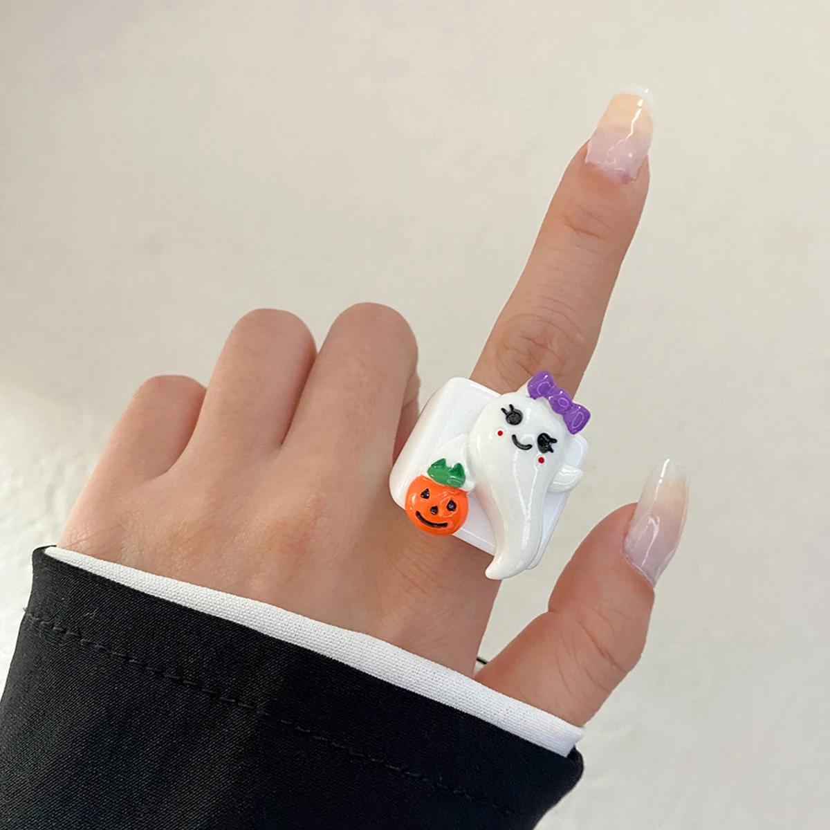 Anel de nó de Halloween abóbora morcego fantasma para festivais. Adicione um toque festivo e assustador aos seus dedos com este acessório. — foto 5