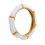 Anel de bambu com esmalte branco, um acessório elegante e ecológico. Leveza e beleza em uma peça única para complementar seu visual. — foto 9
