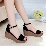Leather Korean Muffin Thick Soled Large Sandals for Women, Comfortable Platform Style, Perfect for Summer Wear, Stylish — photo 1
