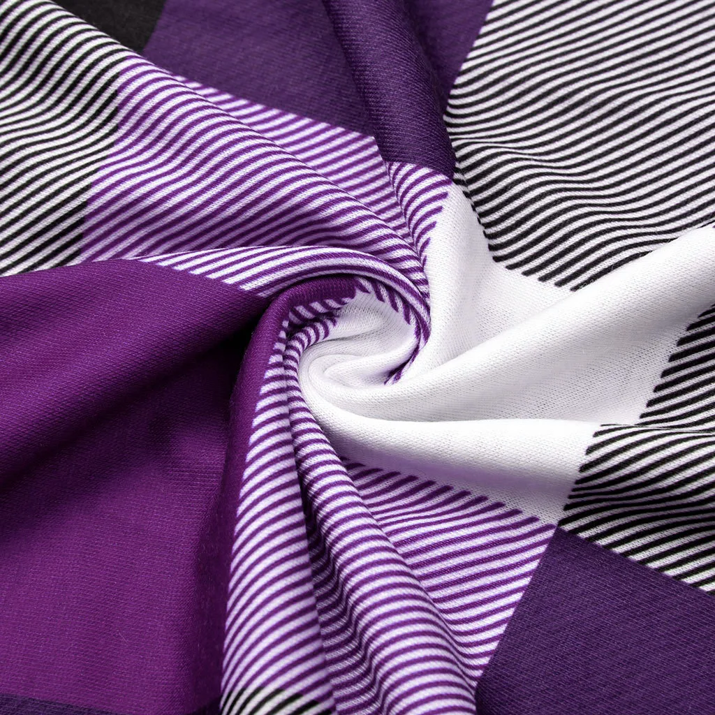 Camicia casual a maniche lunghe con stampa a quadri e scollo a V. Perfetta per un look comodo e alla moda, ideale per tutti i giorni. — foto 10