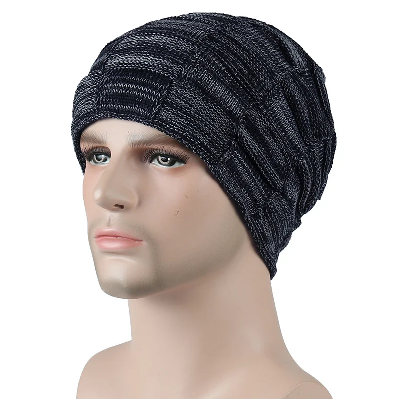 Warme wollen hoeden voor herfst en winter voor mannen en vrouwen. Blijf warm en comfortabel met deze perfecte mutsen voor de koude dagen. — foto 3