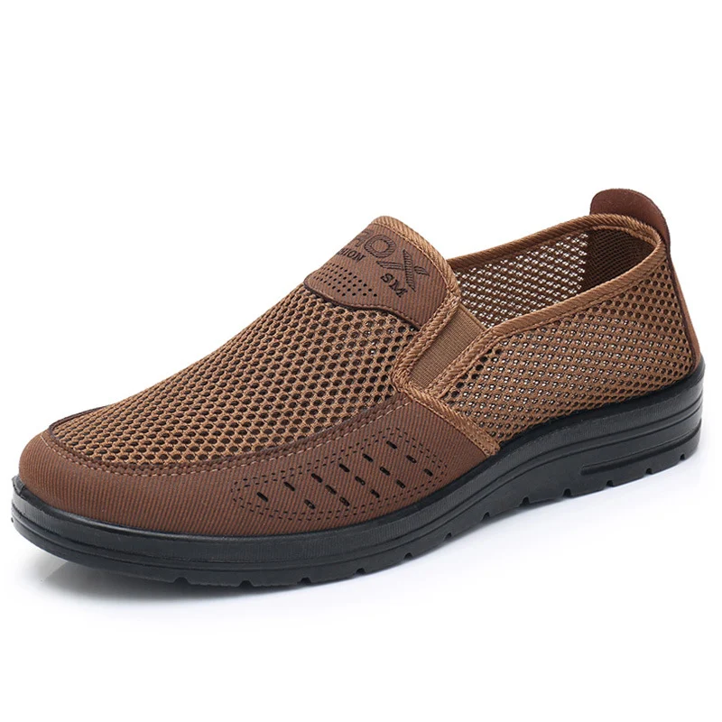 Sommer-Netzschuhe für Herren, traditionelle Old Beijing Stoffschuhe. Atmungsaktiv, bequem und ideal für heiße Tage. Leichte und modische Herrenschuhe. — foto 3