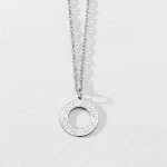 Colar com pingente de anel de aço inoxidável com a palavra "Fé" para expressar sua crença com elegância e durabilidade. — foto 4