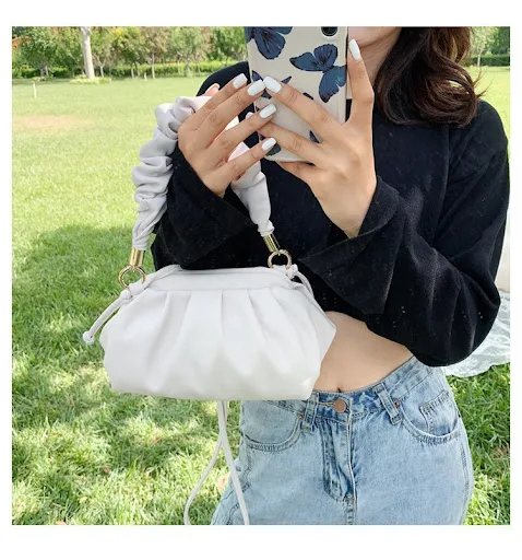 Title 4, Popular New Trendy Fashion Messenger Bag Ladies...