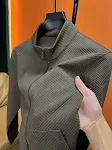 Suéter masculino com zíper e gola alta, estilo e conforto. Temperamento elegante para um visual moderno e aquecido em diversas ocasiões. — foto 8
