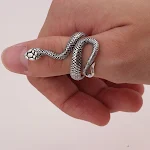 Conjunto de Anéis Metálicos Serpentina, Moda Criativa. Anéis estilosos e modernos para um visual marcante, perfeito para você! — foto 2