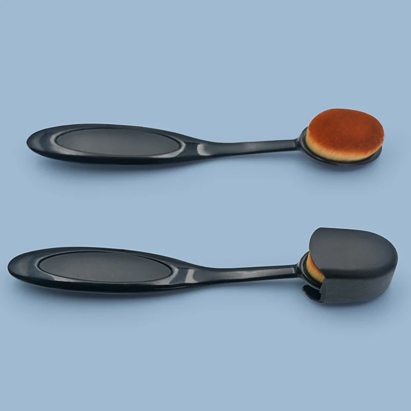 Title 8, Black BB Brush can be bent without loose powder...