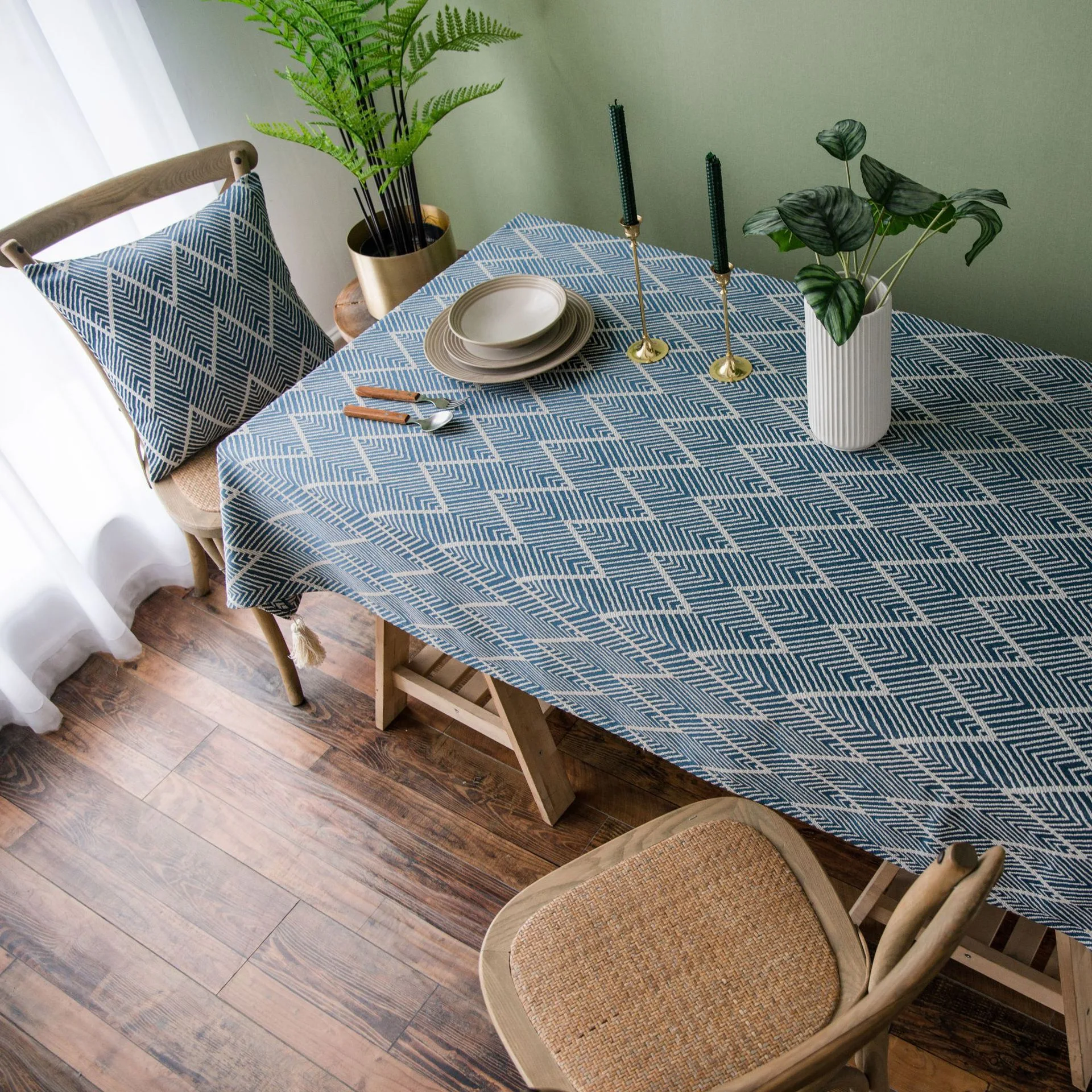 Title 4, Toalha de mesa impermeável com jacquard triangu...