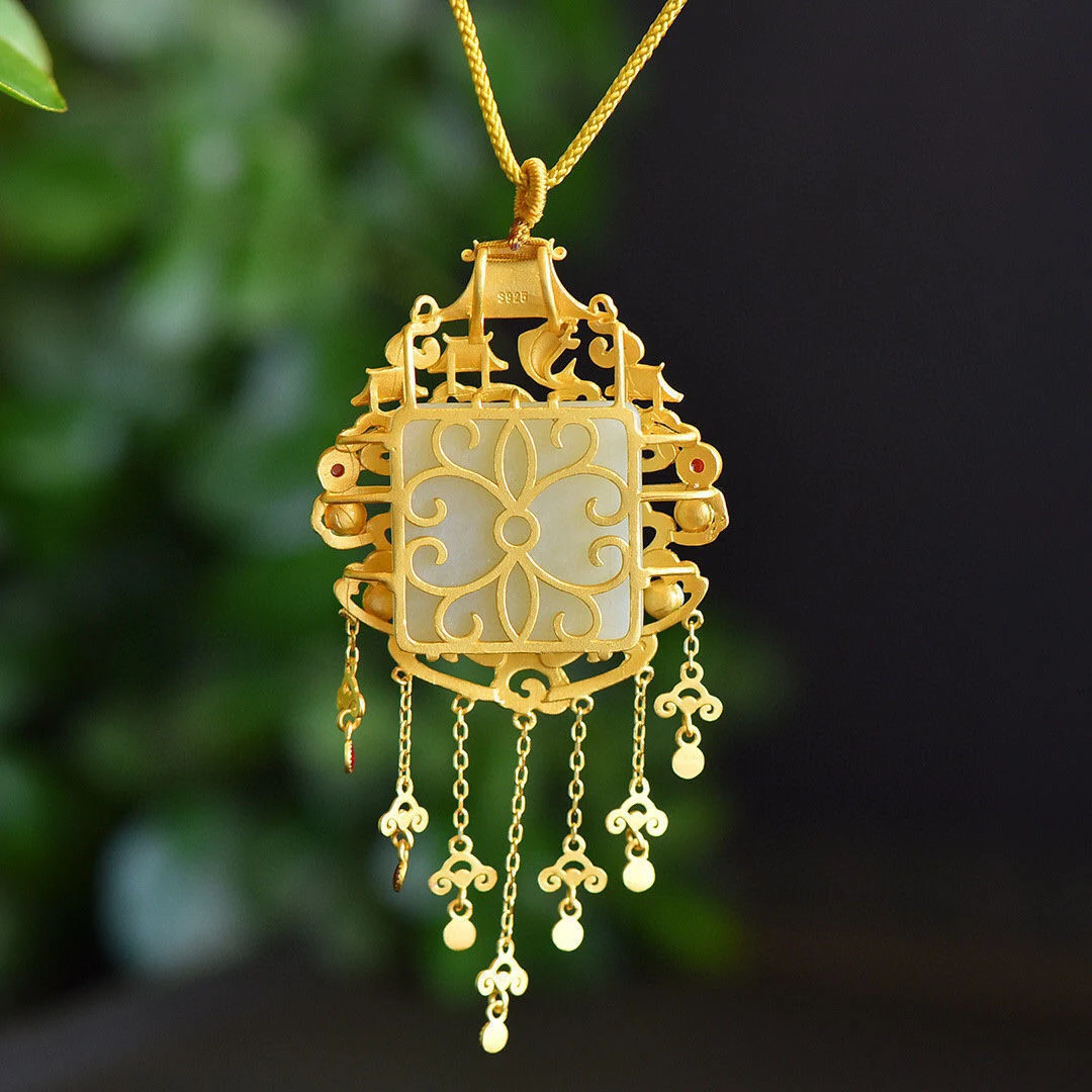 Title 5, Colar Yuyue Gantry dourado com eletrodeposição ...
