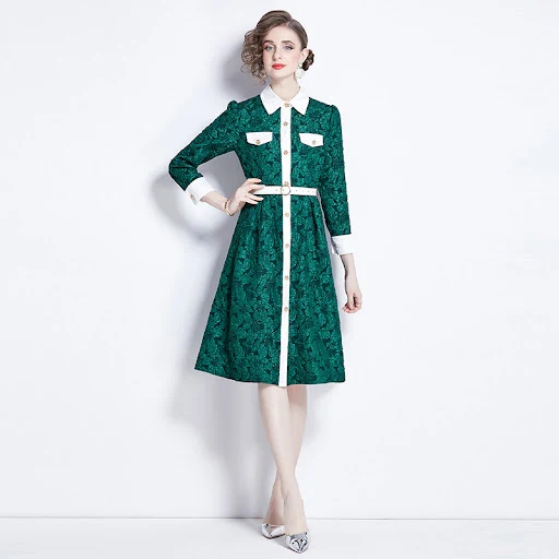 Title 3, Hochwertiges Jacquard-Langarmkleid