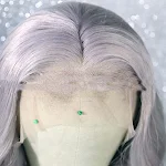 Peruca de fibra sintética com ondas longas e cachos, lace frontal. Obtenha um visual natural e charmoso, ideal para mudar o seu estilo. — foto 5