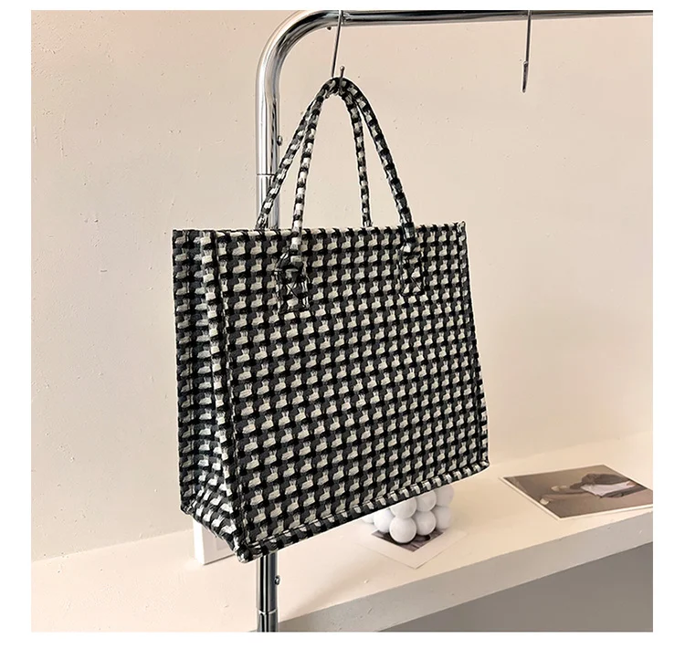 Women's Large Capacity Knitted Hand Plaid Tote Bag. Perfect for carrying everything, ideal for shopping, travel, and eve — photo 1