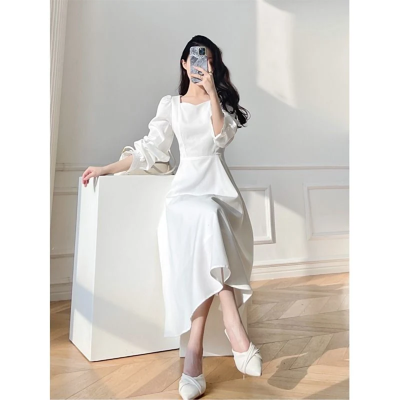 Witte Hepburn Franse Jurk voor Meisjes. Ideaal voor speciale gelegenheden. Biedt elegantie en een klassieke, moderne uitstraling. — foto 1
