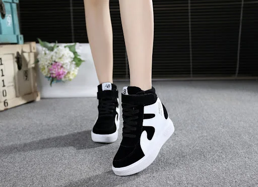 Title 2, Dames Casual Schoenen met Verborgen Hak van 10C...
