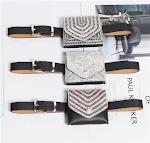 Mini riñonera perfecta para llevar lo esencial de forma segura y cómoda. Ideal para viajes, festivales o el día a día. — foto 3